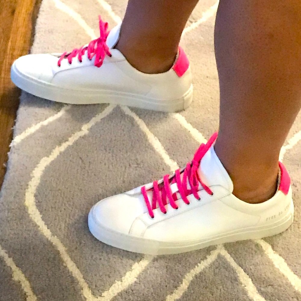Women’s common Projects in Neon Pink retro